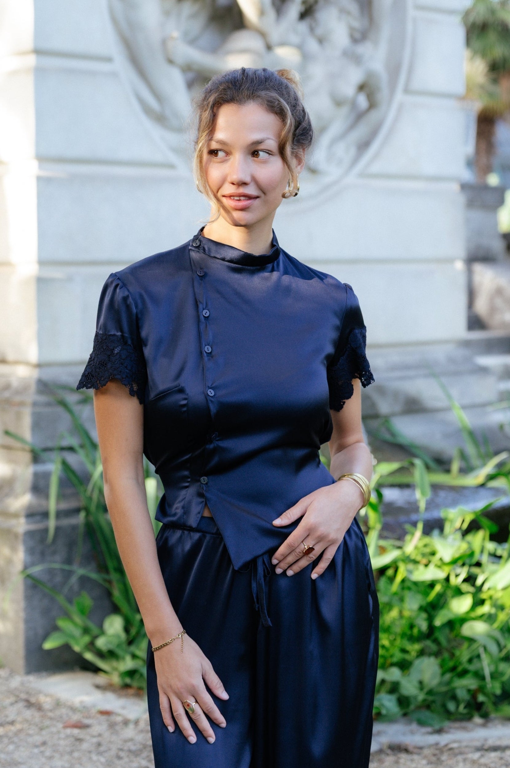 TOP ASYMÉTRIQUE EN SOIE