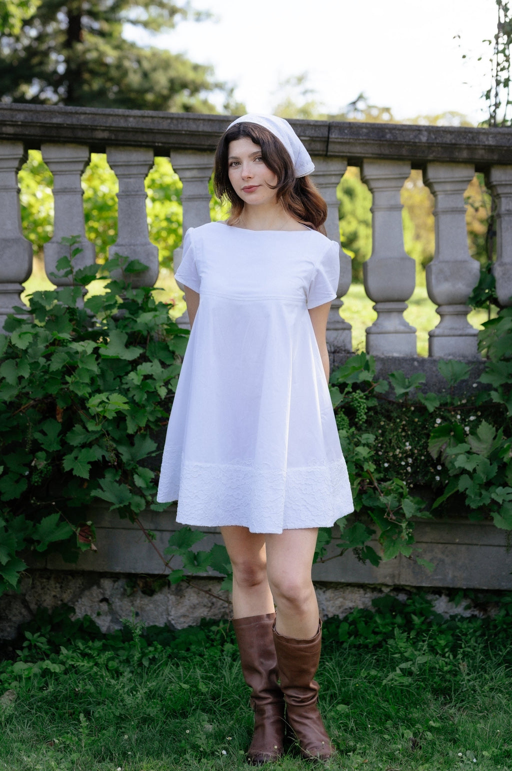 ROBE BLANCHE EN DENTELLE