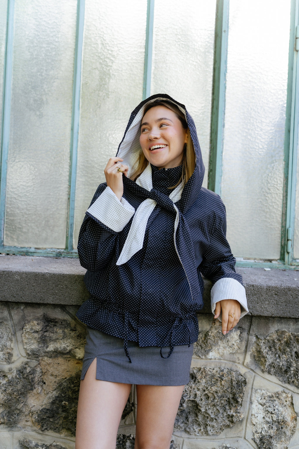 VESTE IMPERMÉABLE À POIS